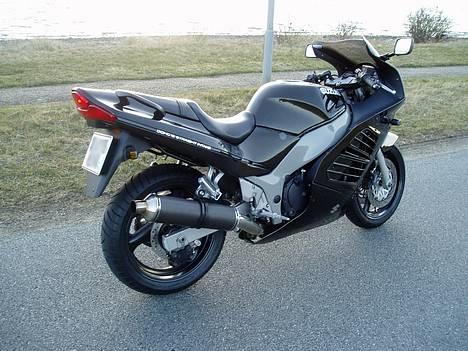 Suzuki RF 600 R billede 2