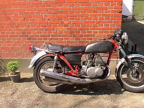 Suzuki GT 550 - før billede 4