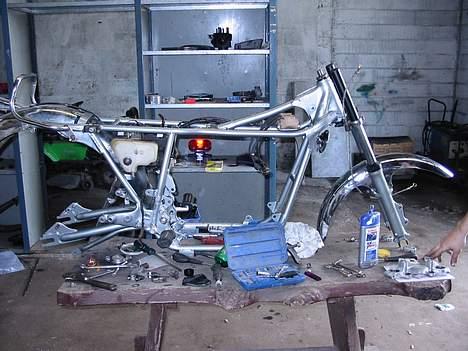 Suzuki GT 550 - vi laver den og samler den  billede 8