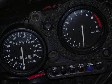 Honda CBR 900  Fireblade SOLGT billede 9