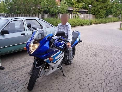 Suzuki GS 500 F (k5) - Sensommer-eftermiddag og nevø ville prøve MC´en...! billede 1