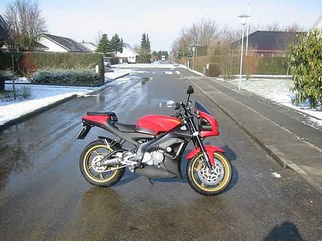 Aprilia Tuono 125 billede 5