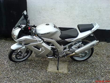 Suzuki SV1000s (SOLGT) billede 1