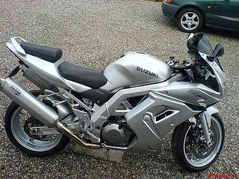 Suzuki SV1000s (SOLGT) billede 3