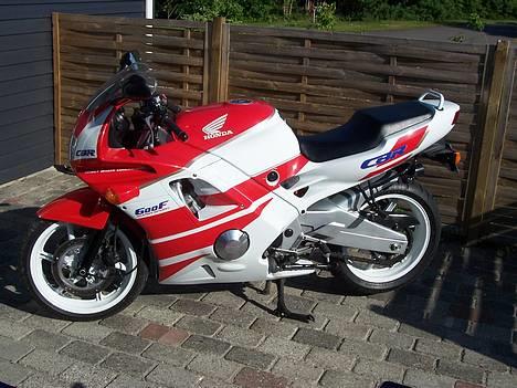 Honda CBR 600 '*SOLGT* billede 1