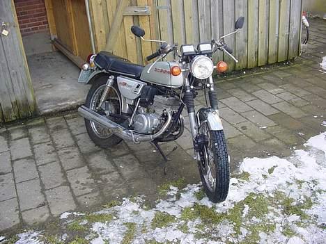 Suzuki GT 125 L billede 2