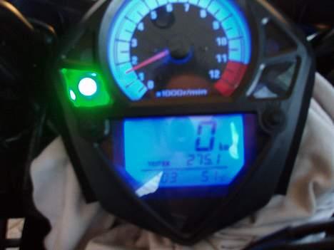 Suzuki sv650s (Skjern) SOLGT - har lige lavet blåt lys i instrumenteringen, der kommer nye billeder når det bliver mørkt billede 11