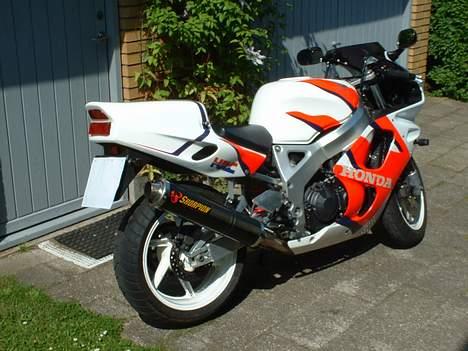 Honda Fireblade Kaput... - Min treidie mc cbr 900rr fireblade årg 93... billede 3