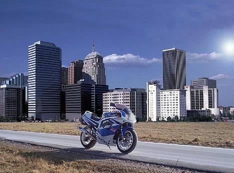 Suzuki GSX-R 750 - Min maskine lidt uden for Oklahoma City billede 15