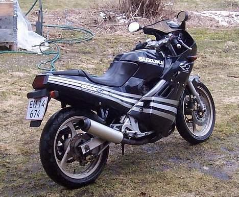 Suzuki GSXR 250 billede 1