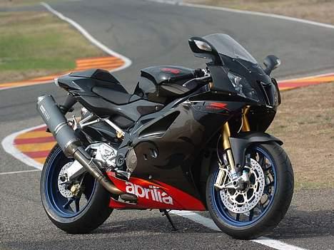 Aprilia RSV 1000 R Factory - Billedet er fra Aprilia´s Demo på spa banen billede 2