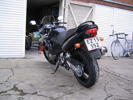 Suzuki GSX 750 F  billede 3