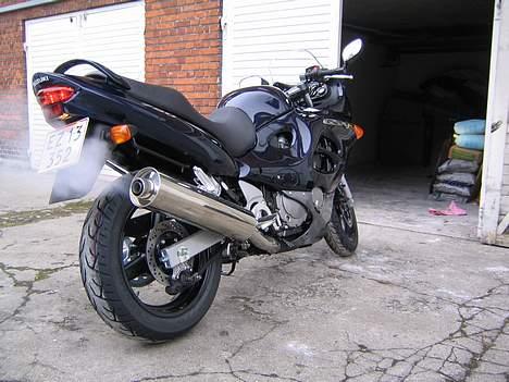 Suzuki GSX 750 F  billede 4