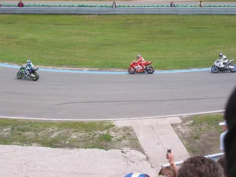 Honda cbr600F1 Hurricane(solgt) - Holland - TT Assen 2005 - Valentino Rossi gir den gas billede 8