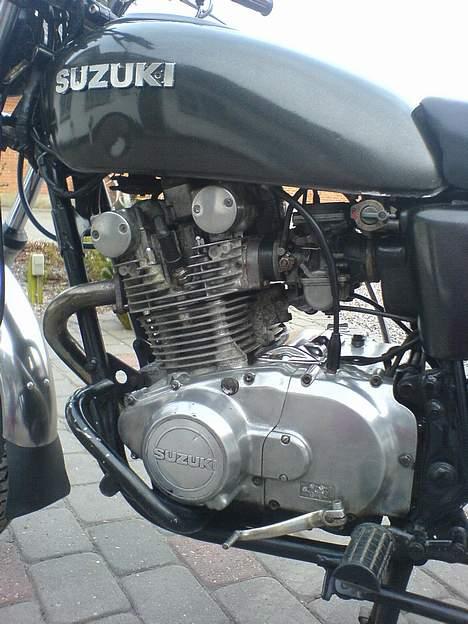 Suzuki gs 400 billede 5