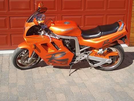 Suzuki GSXR 1100 solgt billede 2