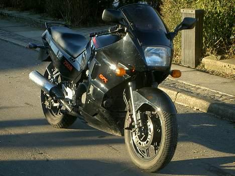 Kawasaki gpx 750r billede 3