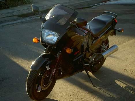 Kawasaki gpx 750r billede 4