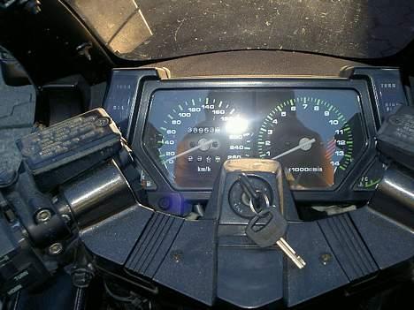 Kawasaki gpx 750r billede 10