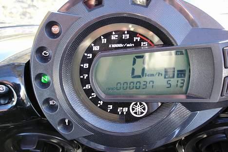 Yamaha FZ6-S Fazer (SOLGT) - Så kan den ikke blive ret meget nyere... billede 2