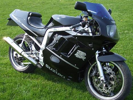 Suzuki GSX R 750 "gixxer"(SOLGT) - GRRRR.... billede 3