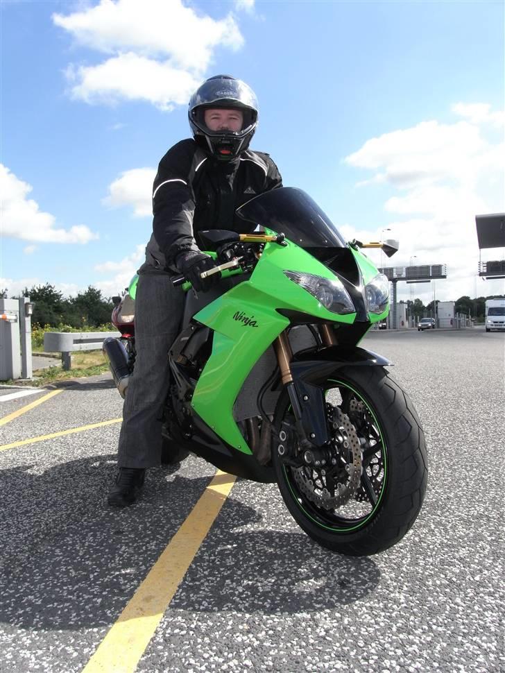 Kawasaki ZX10R billede 11