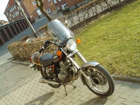 Suzuki gn 250 billede 3