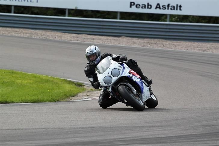 Honda CBR 900 RR (solgt) - Knutten d. 20-21 aug. 2010 billede 1