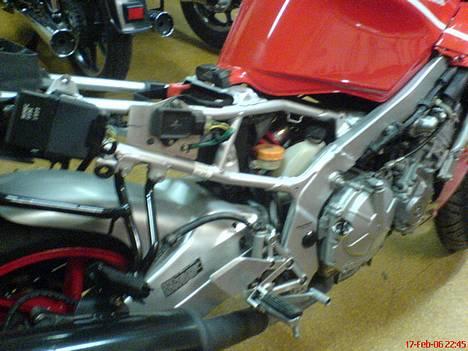 Honda CBR 600 F2 (PC25) Nyk. M - Som i kan se har den det jo godt billede 2