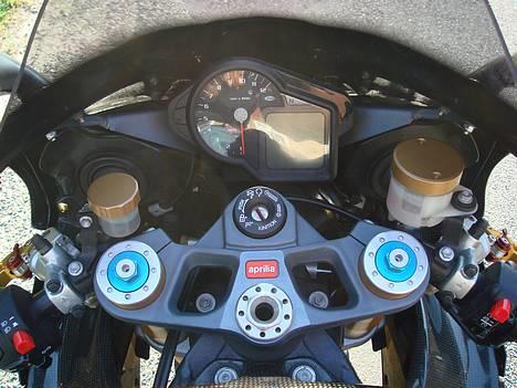Aprilia NERA (CARBON) billede 3