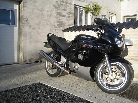 Suzuki GSX750F  (SOLGT) billede 8