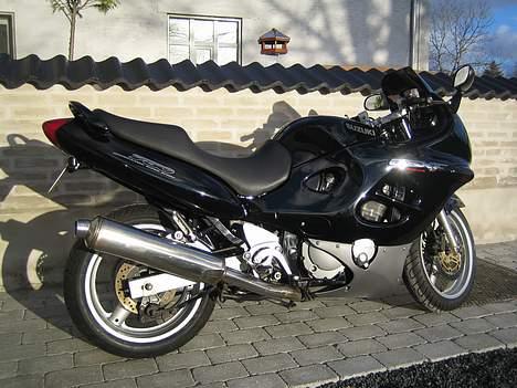 Suzuki GSX750F  (SOLGT) billede 9