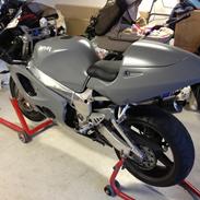 Suzuki GSXR 750 SRAD - SOLGT ;)