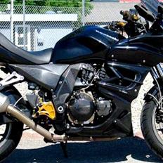 Kawasaki Z 750 s