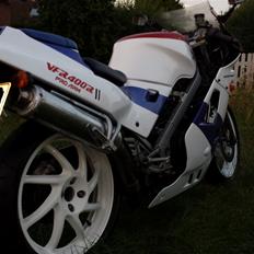 Honda VFR400 NC24