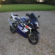 Suzuki GSXR 600 K4