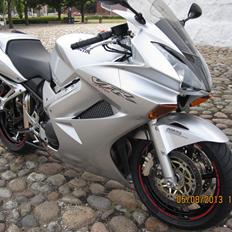 Honda vfr 800 vtec (tidl MC