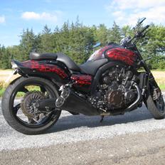 Yamaha v max