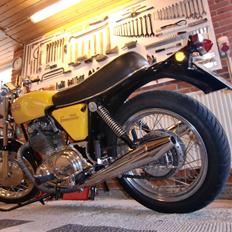 Norton Commando 750