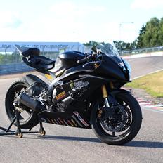 Yamaha R6 (baneged)