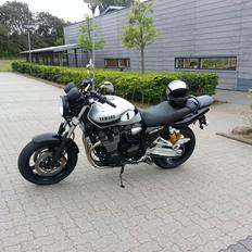 Yamaha XJR 1300 "SOLGT"