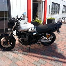 Yamaha XJR 1300 "SOLGT"