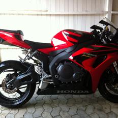 Honda CBR1000RR FIREBLADE