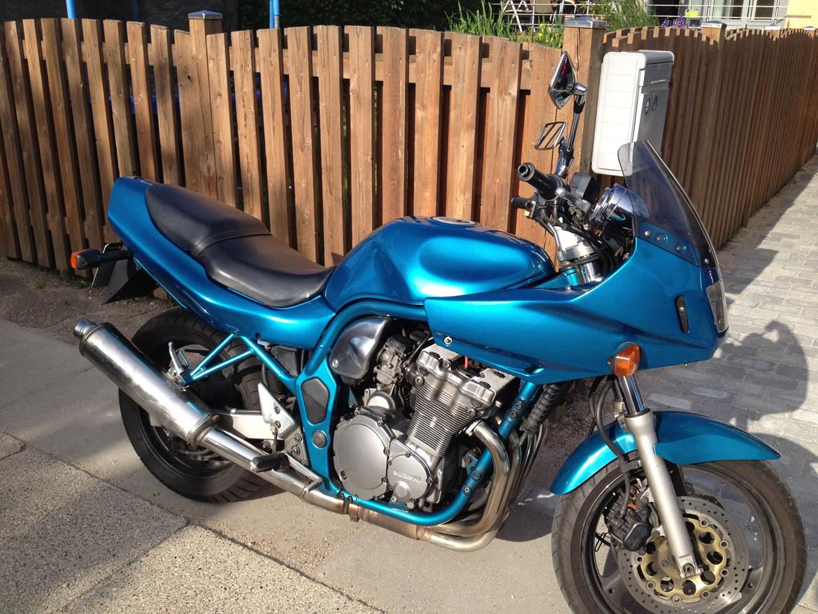 Suzuki bandit 600 - omlakeret billede 7