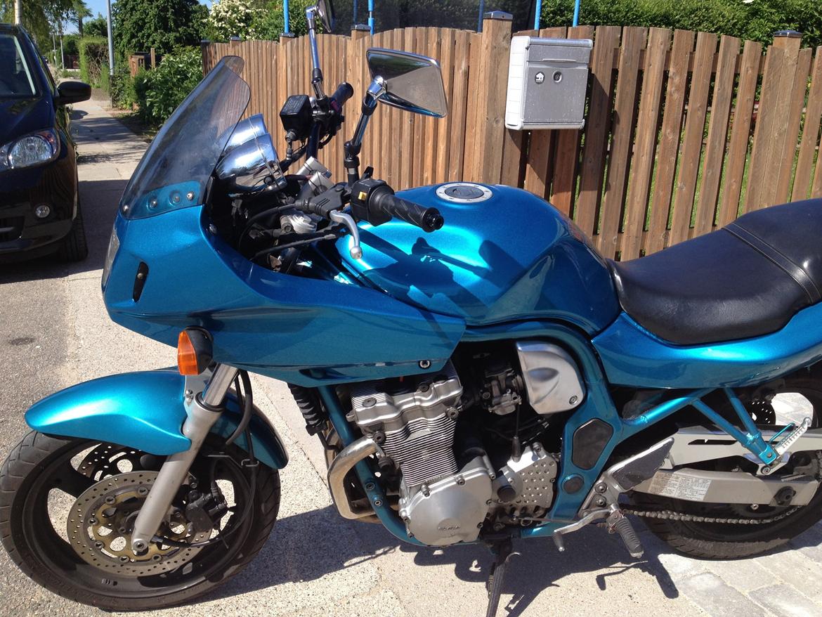 Suzuki bandit 600 - omlakeret billede 5
