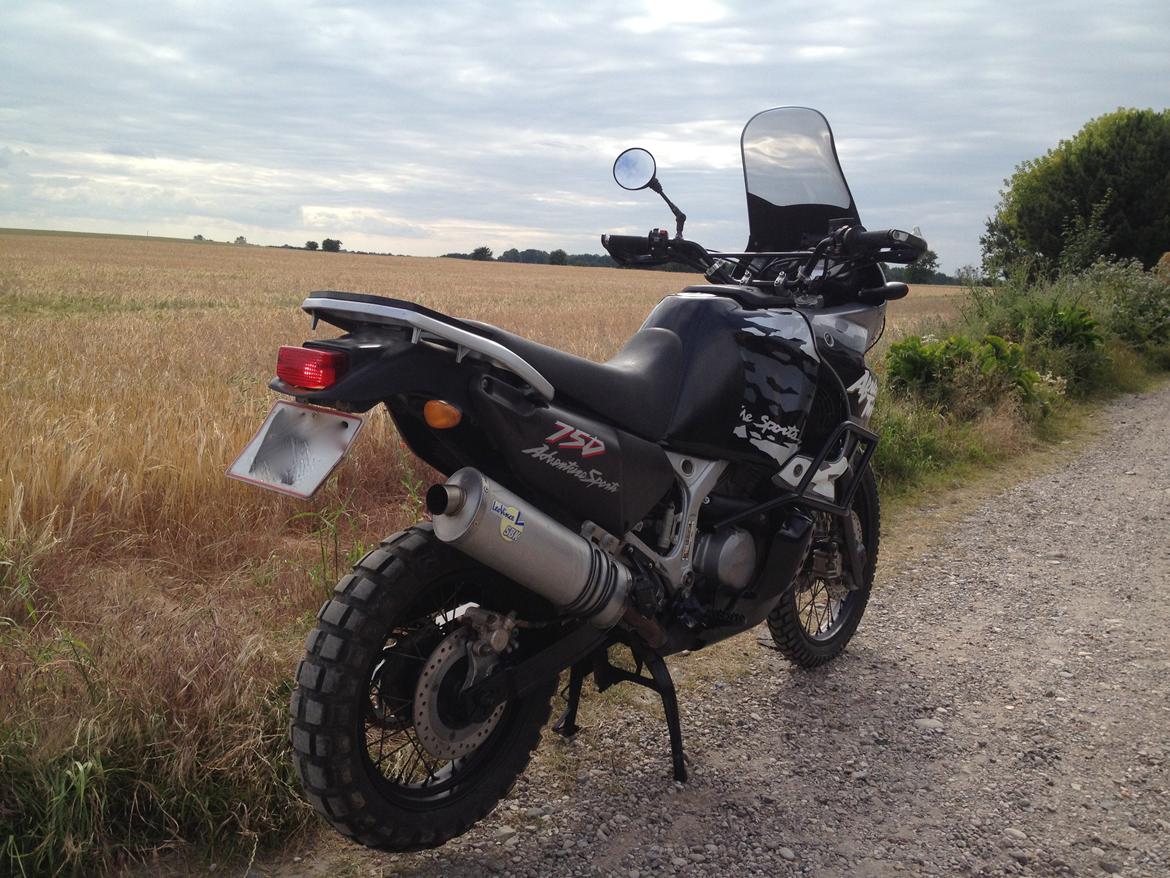 Honda Africa Twin XRV 750 RD07 billede 7