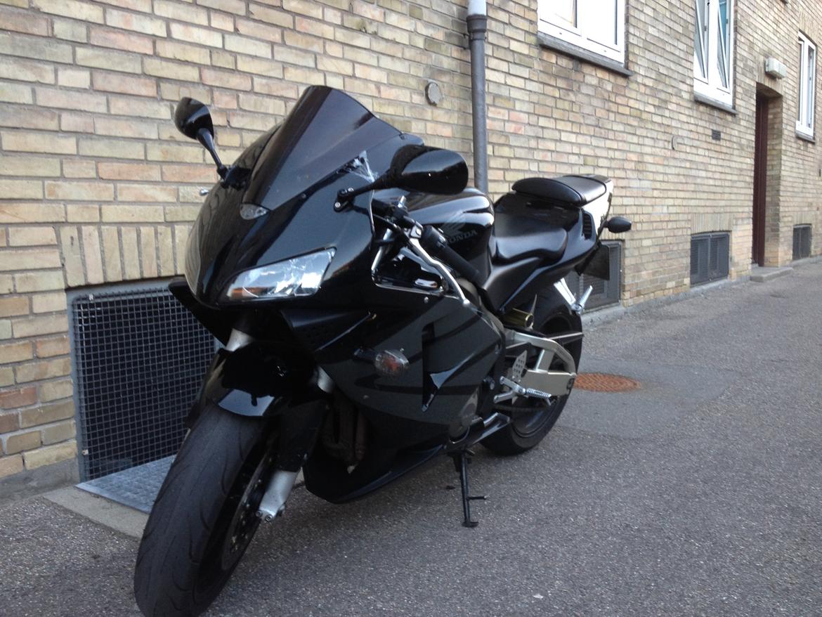 Honda CBR RR 600 billede 1