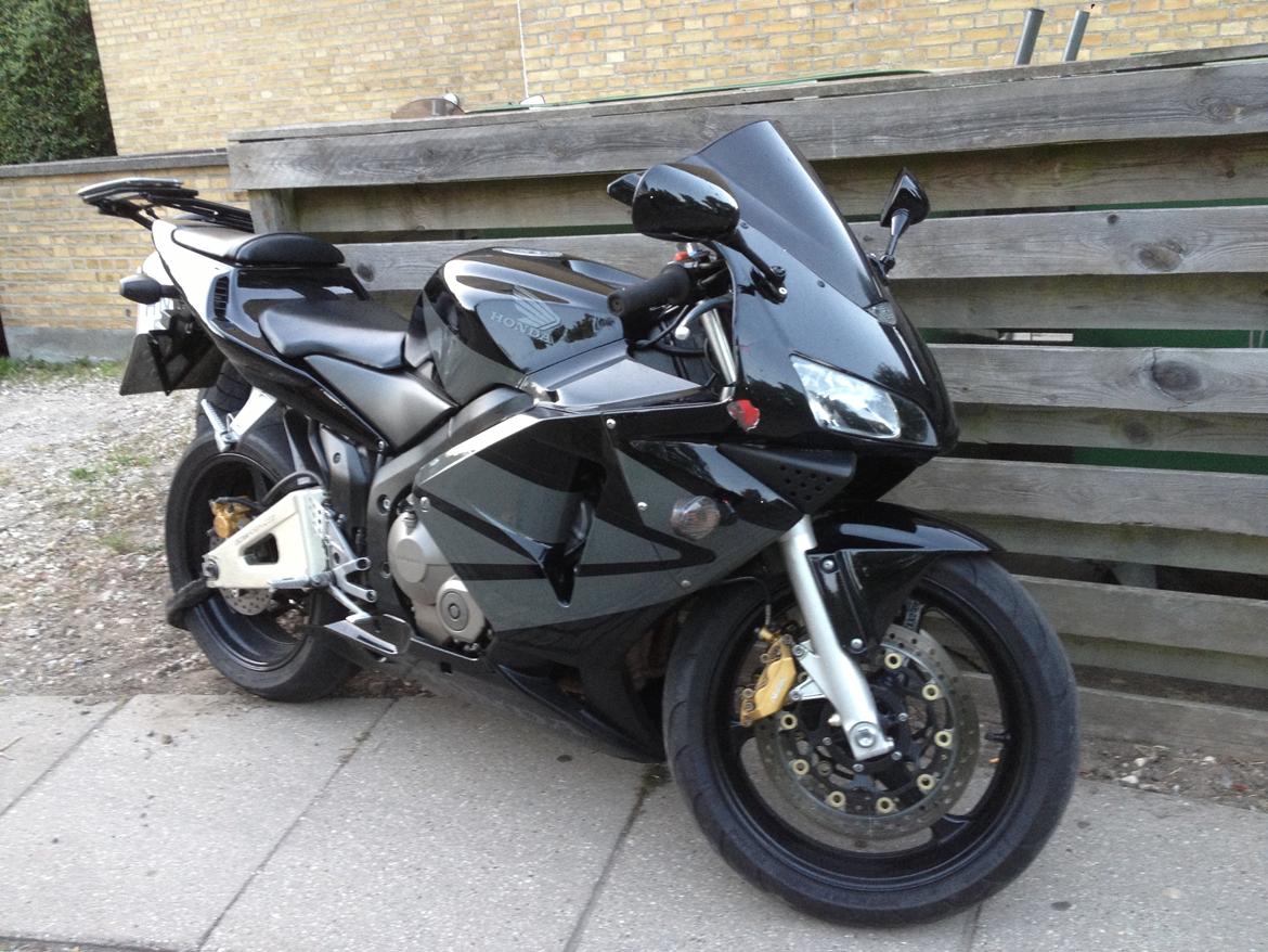 Honda CBR RR 600 billede 3
