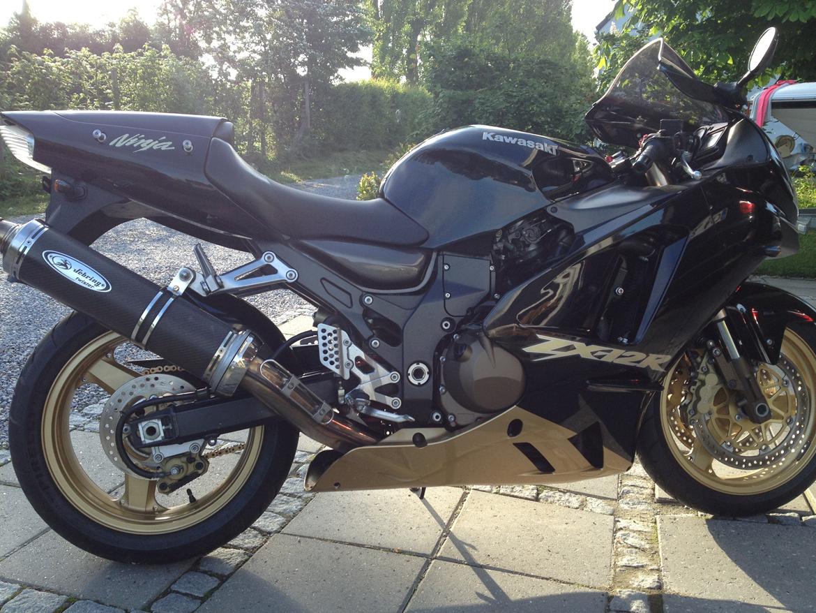Kawasaki ZX12R billede 8