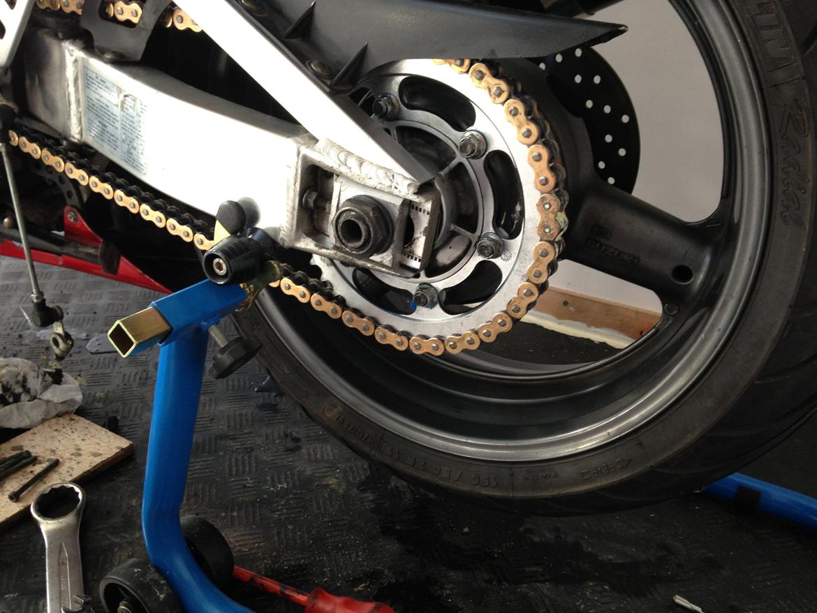 Suzuki GSX-R solgt billede 10